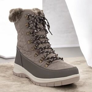 NEW Chooka Women’s Quilted Cold Weather Taupe Faux Fur Mid-Calf Boots, Size 11